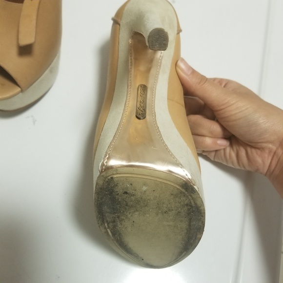 Boutique 9 Platform Sandals Beige - Picture 3 of 3